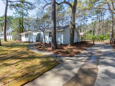 2885 Wisteria Dr