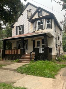 Property at 105 W Harrison St, Alliance, OH