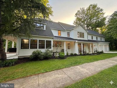 101 W Oak Ave