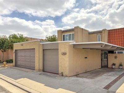 13050 Thoroughbred Way