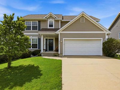 934 Rolling Creek Dr NE