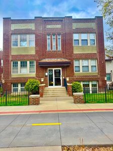 4325 Bryant Ave S #D001