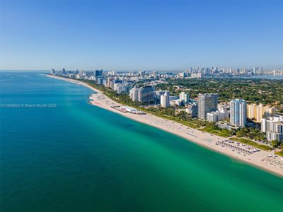 3737 Collins Ave APT 403