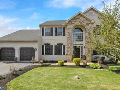208 N Sandy Ln