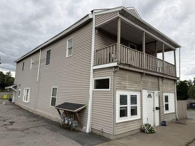 1202 N Main St