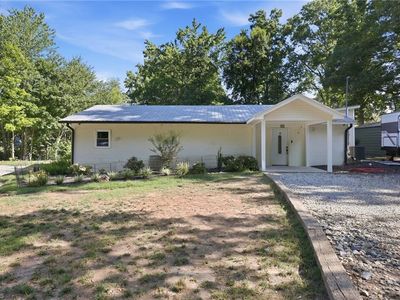 901 Decker Rd