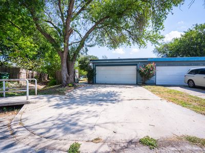 1302 Coldwater Dr