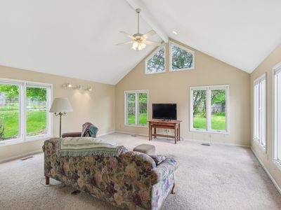 2729 Bellevue Dr