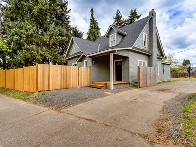 3335 River Rd