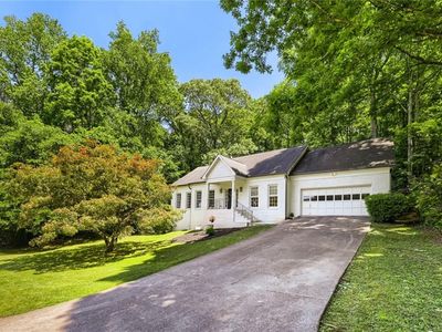 152 Oakwood Hills Dr