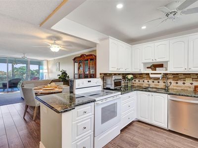 605 Oaks Dr APT 504