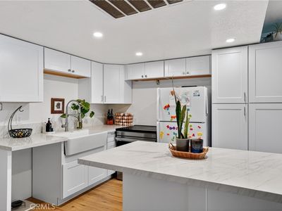 3332 Harbor Cir APT C
