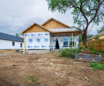 147 W Pine