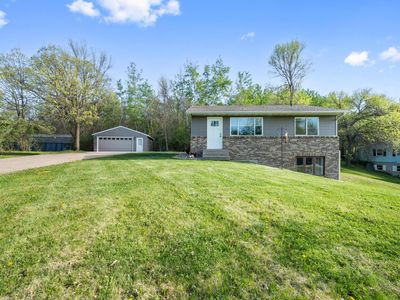 537 Birchwood Rd NW
