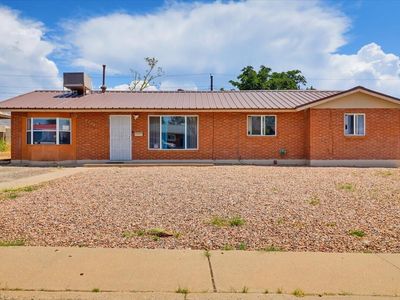 2326 Stevens Dr NE
