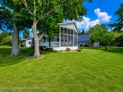 4947 Skyline Dr