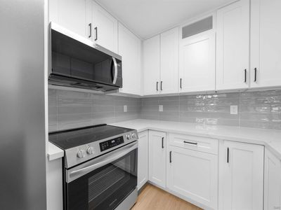 1030 Robinson Ave Unit 205