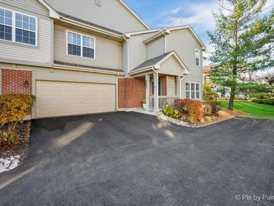 Property at 2232 Vanderbilt Dr, Geneva, IL