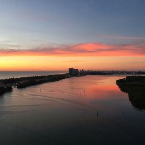 500 Bayview Dr PENTHOUSE 18