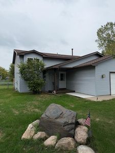 26007 10th St W