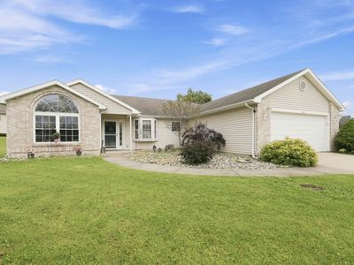 Property at 252 Broadmore Cir, Angola, IN