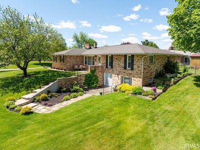 55585 Blue Jay Dr