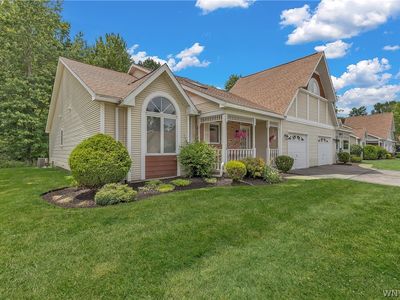 55 Spicebush Ln