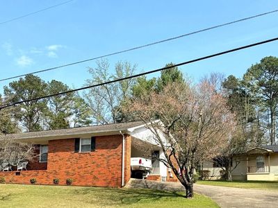 108 Oak Rd