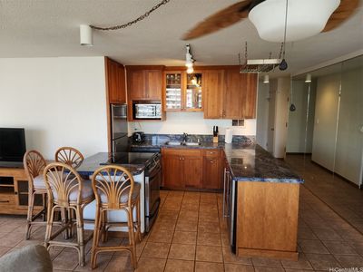 2115 Ala Wai Blvd APT 901