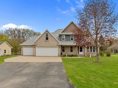 W6173 Long Ct