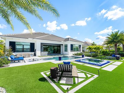 9235 Coral Isles Circle