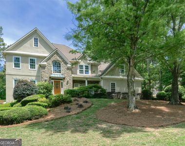 216 Montrose Dr
