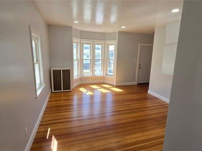 219 Lowell Ave