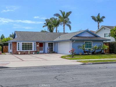7562 Taylor Dr