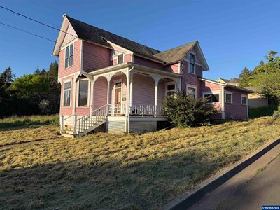 804 Main St