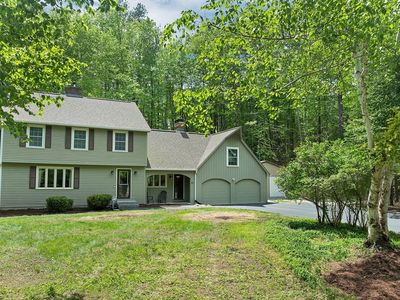Property at 20 Fox Den Rd, Hollis, NH