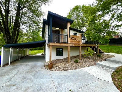 706 Rose Dr