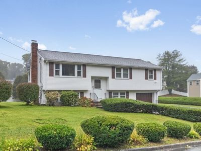 30 Lantern Ln