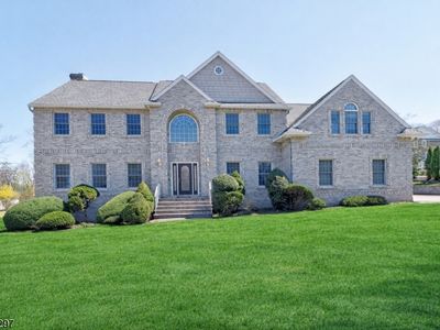 24 Pine Brook Rd