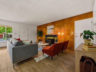 108 Lakewood Avenue
