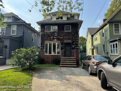 56 Decker Ave