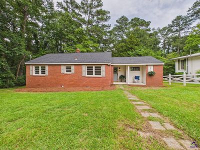 452 W Buford Rd