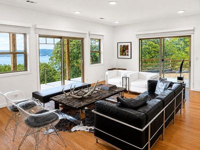 11 Sunset Dr