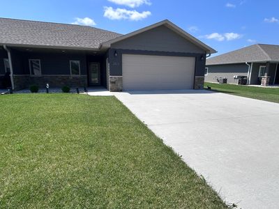 Property at 2823 Cottonwood Cir, Mitchell, SD