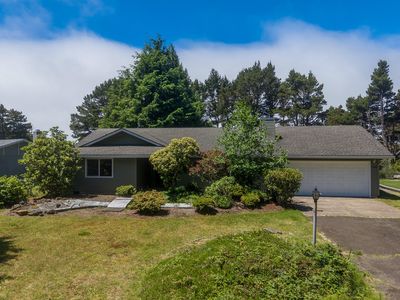 2520 S Crestline Dr