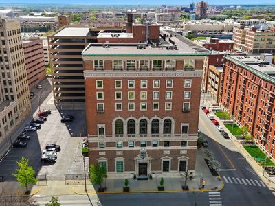350 N Meridian St Unit 403