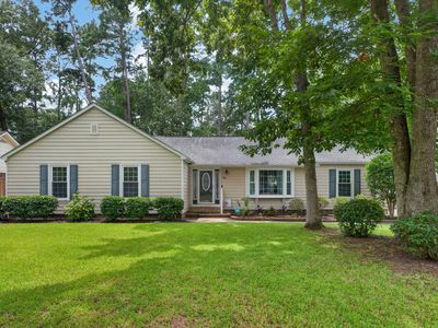104 Runnymede Ln