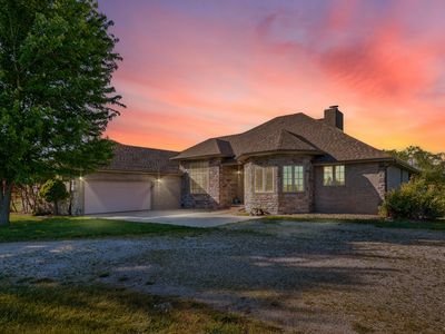 1153 Whispering Oaks Road