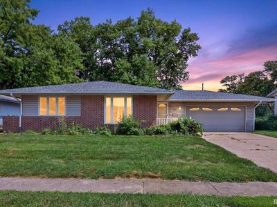 2012 Arapahoe Dr