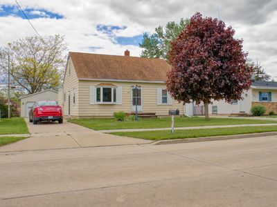 921 W Weiland Ave